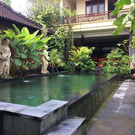 Yulia 1 Bed & Breakfast ซานูร์ ภายนอก รูปภาพ