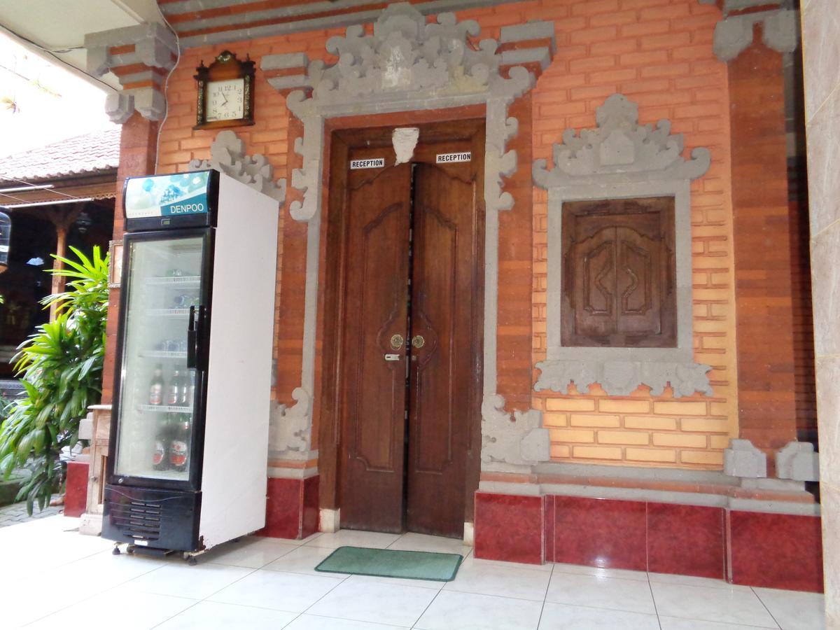 Yulia 1 Bed & Breakfast ซานูร์ ภายนอก รูปภาพ