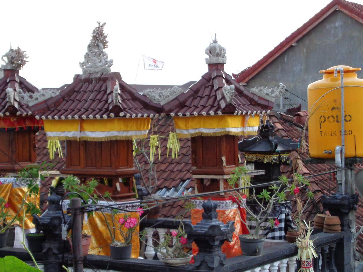 Yulia 1 Bed & Breakfast ซานูร์ ภายนอก รูปภาพ