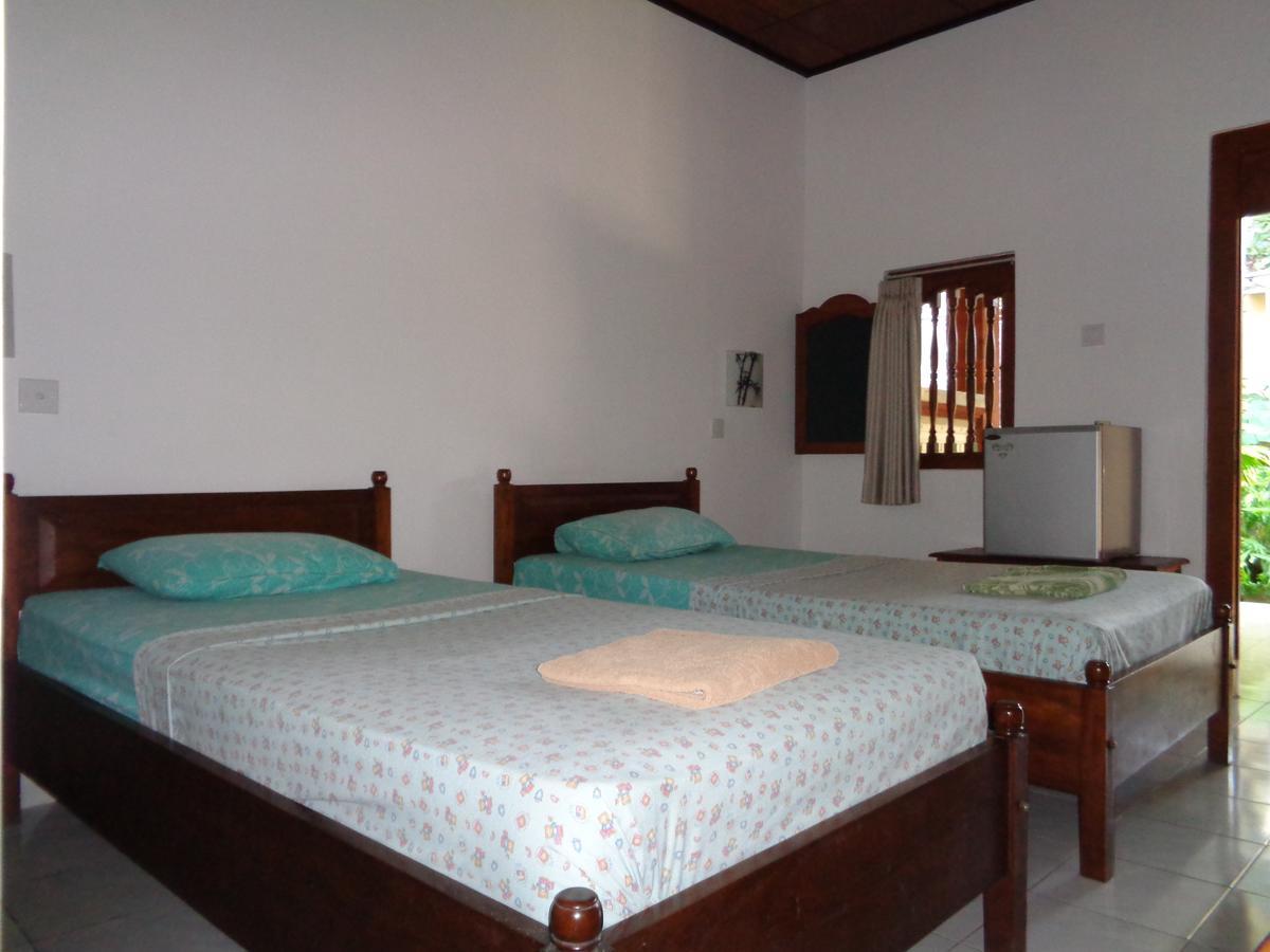 Yulia 1 Bed & Breakfast ซานูร์ ภายนอก รูปภาพ