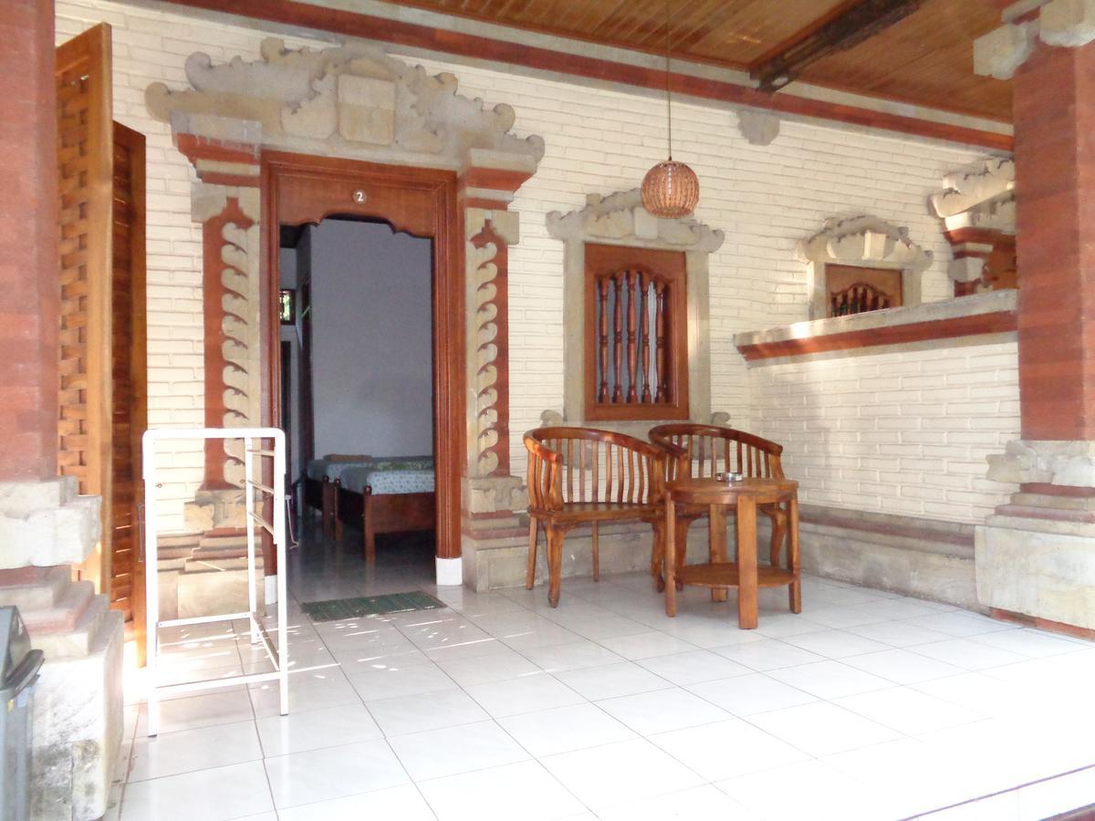 Yulia 1 Bed & Breakfast ซานูร์ ภายนอก รูปภาพ
