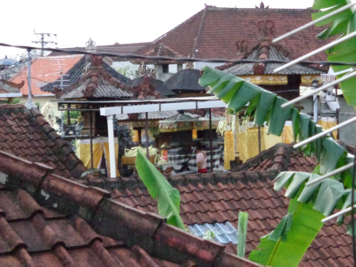 Yulia 1 Bed & Breakfast ซานูร์ ภายนอก รูปภาพ