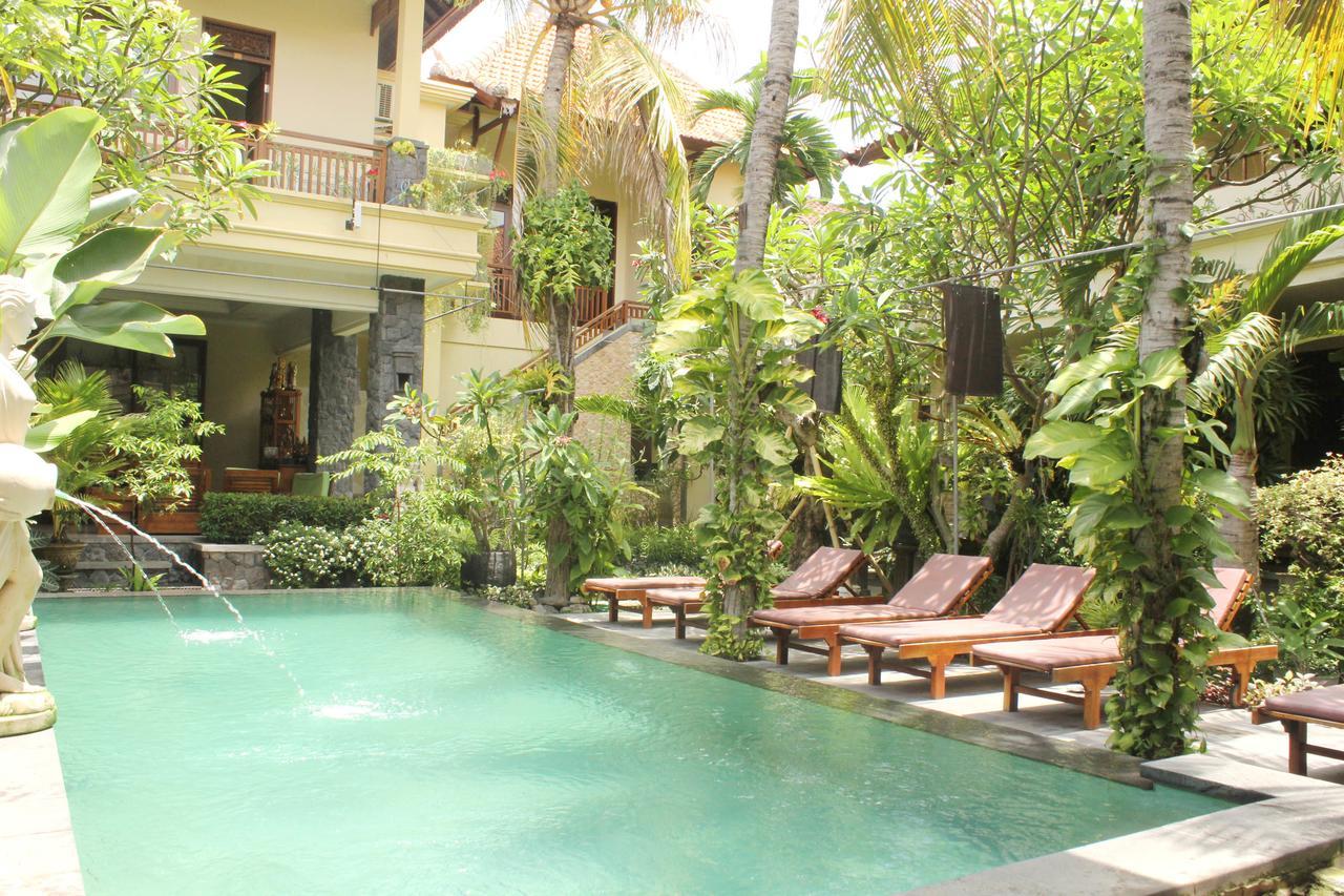 Yulia 1 Bed & Breakfast ซานูร์ ภายนอก รูปภาพ