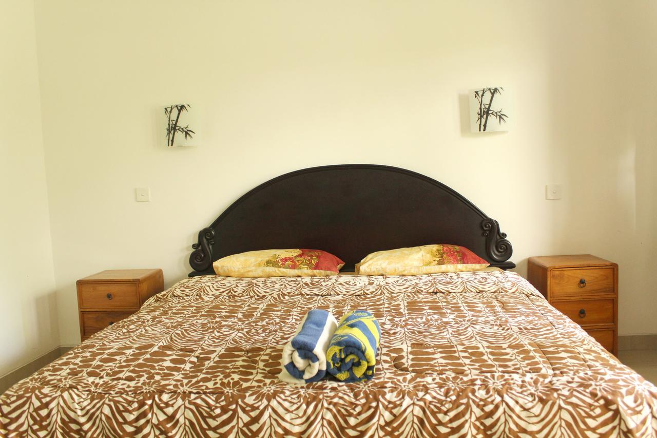 Yulia 1 Bed & Breakfast ซานูร์ ภายนอก รูปภาพ