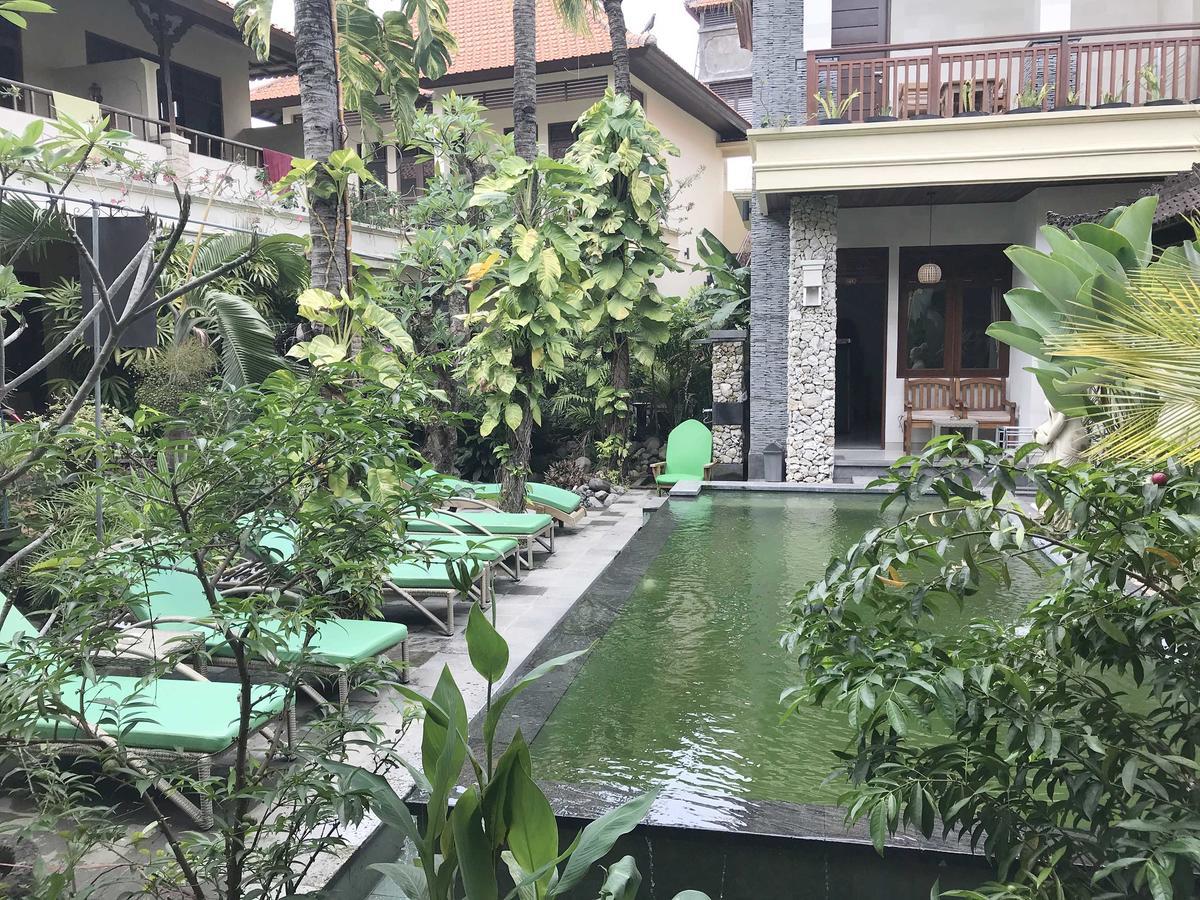 Yulia 1 Bed & Breakfast ซานูร์ ภายนอก รูปภาพ